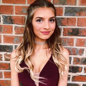 Meet your Posher, Danielle